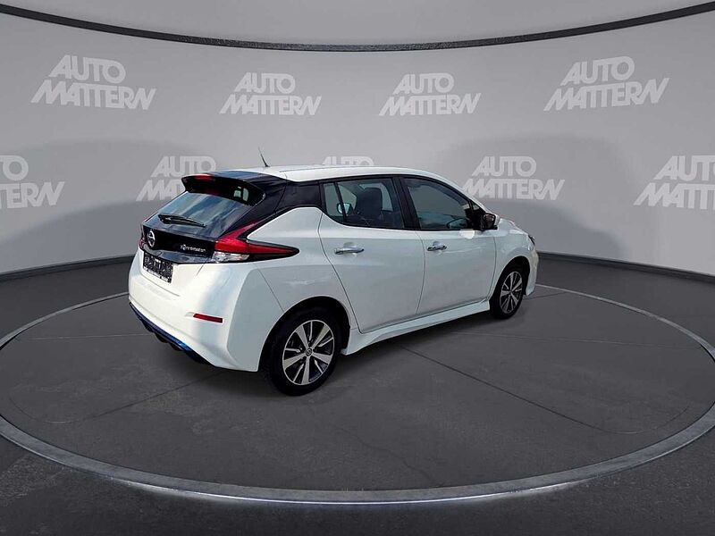 Nissan Leaf Acenta, Allwetterreifen.