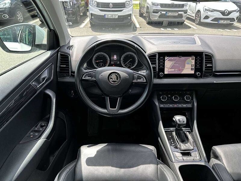 SKODA Karoq 2.0 TDI Style 4x4 DSG Leder Navi LED EURO6