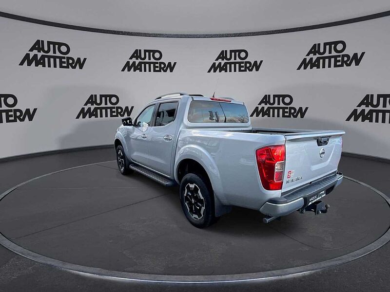 Nissan Navara 4x4 DC 2.3 dCi160 N-Connecta | AHK | Kamera